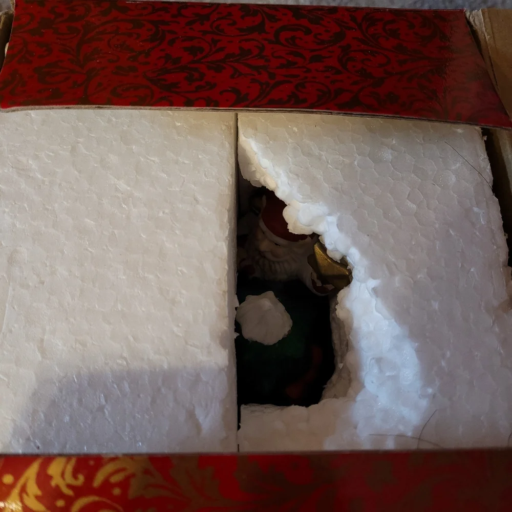 Home for the Holidays Musical Christmas Tree Elves Presents Filenes